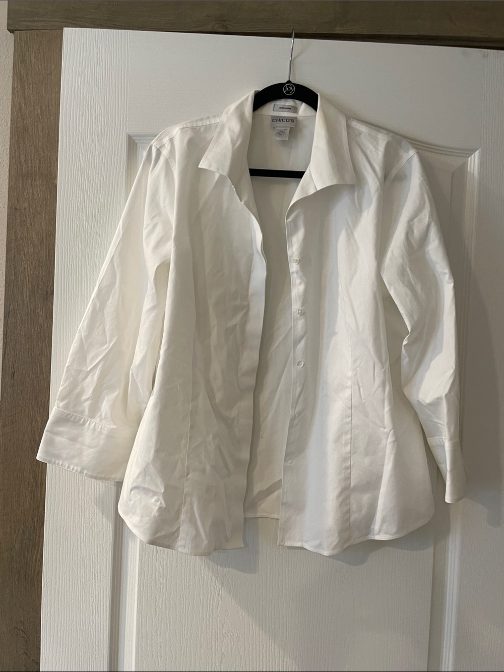 Chico's White Button-Down Shirt with Pointed Collar